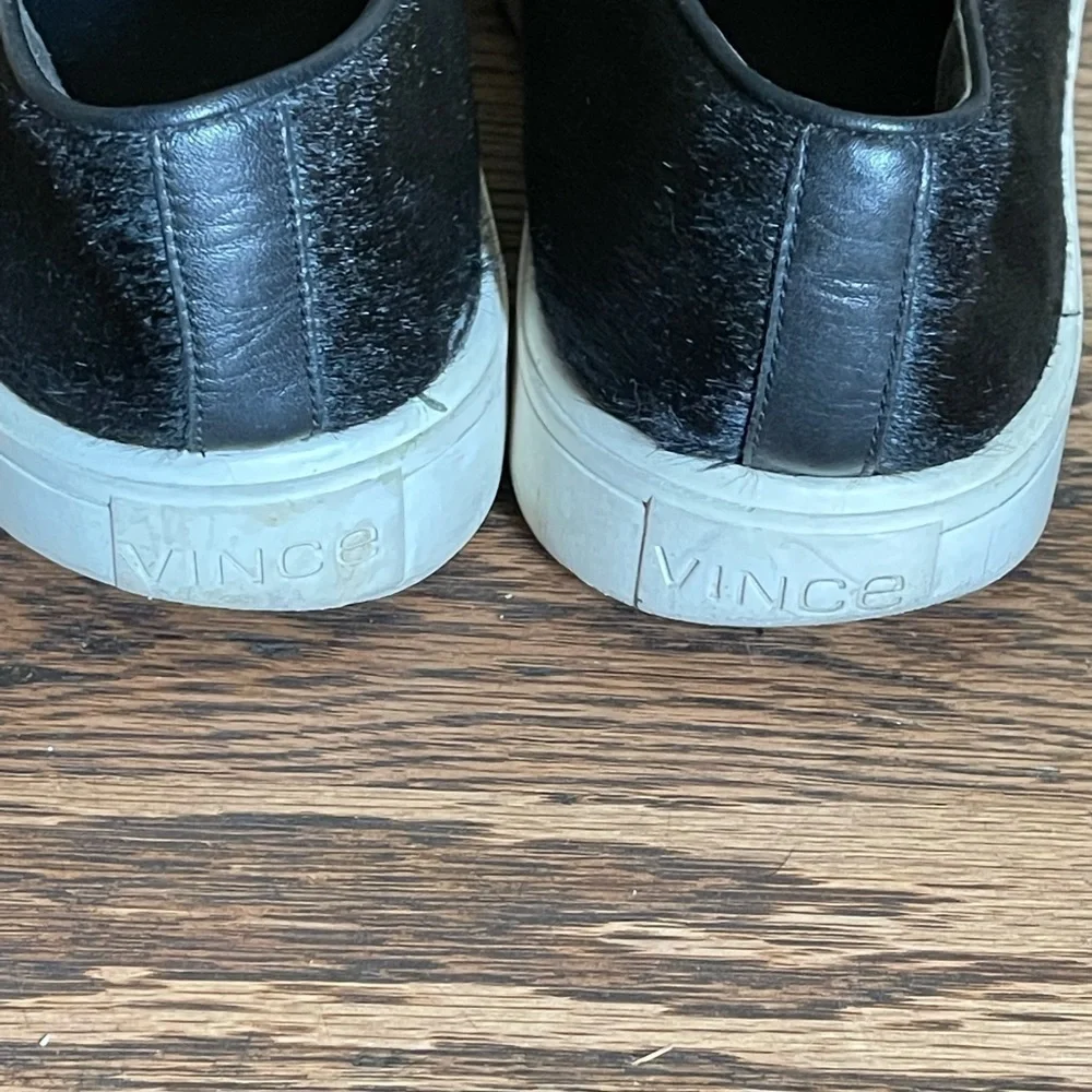 Vince • Loafers Shoes Slip-on Sneakers black  Sz 8.5 9 EUC!
